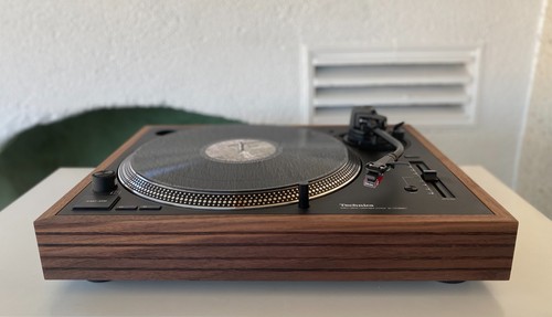 Brown sugar plinth - ''brown, wood